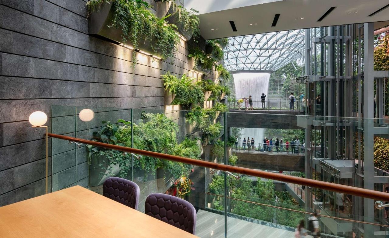 Yotelair Singapore Changi Airport Landside Exterior foto