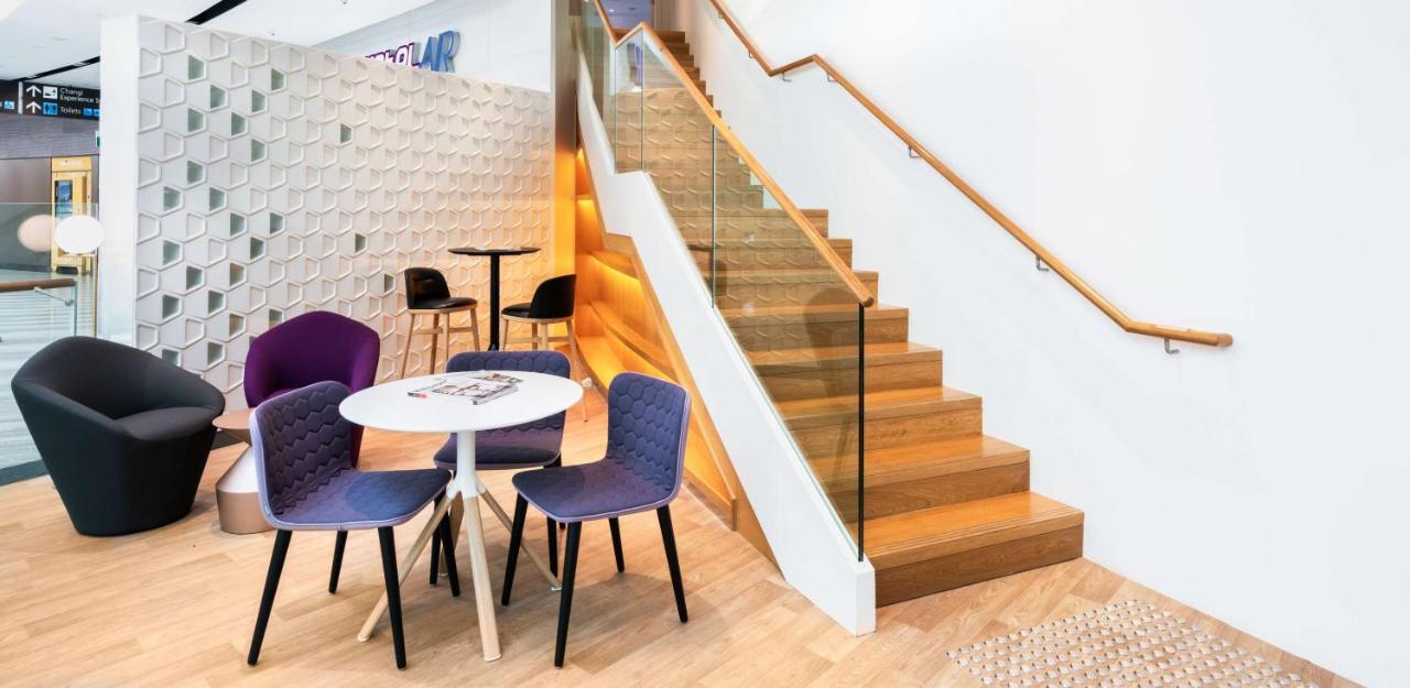 Yotelair Singapore Changi Airport Landside Exterior foto