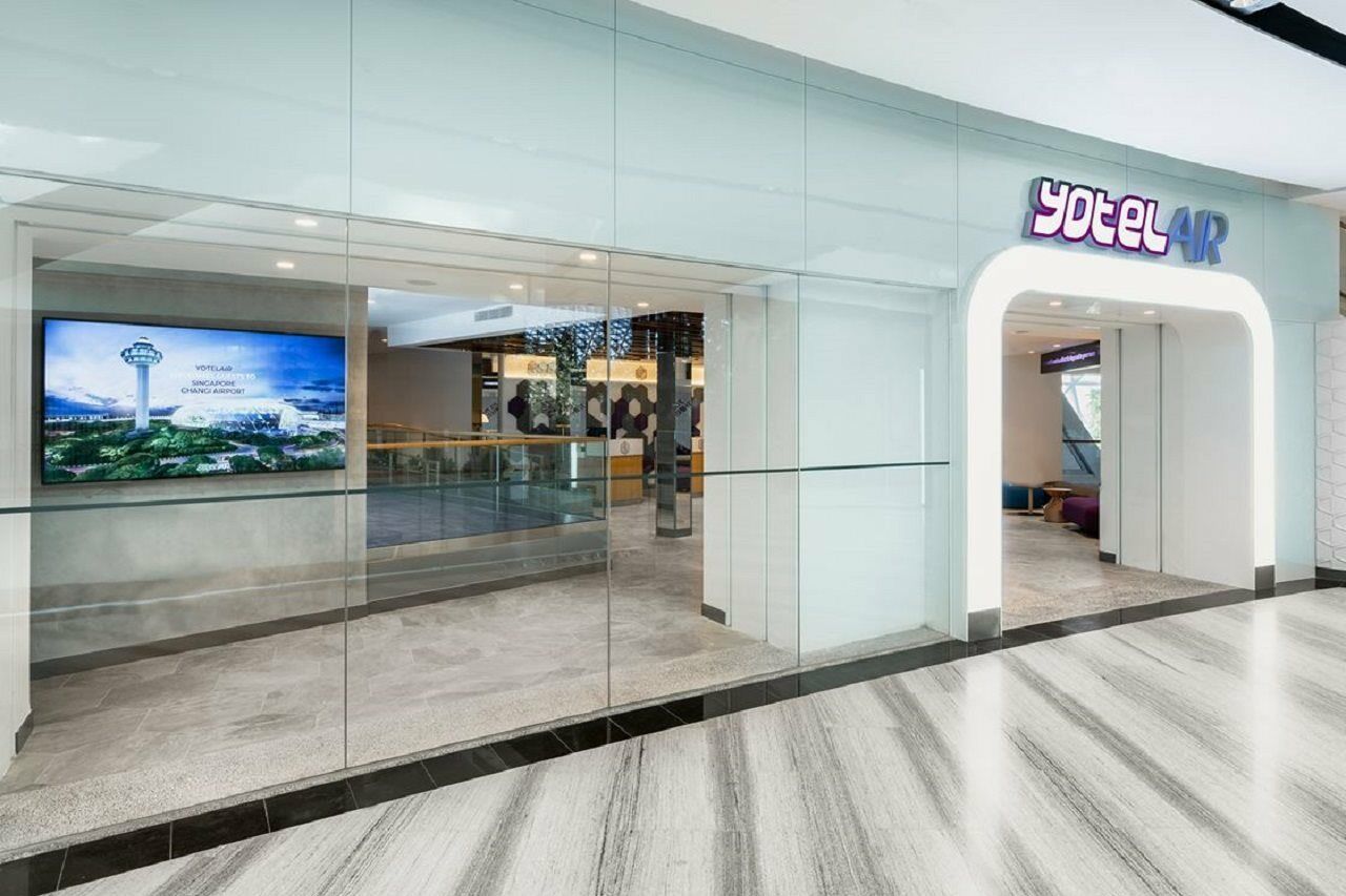 Yotelair Singapore Changi Airport Landside Exterior foto
